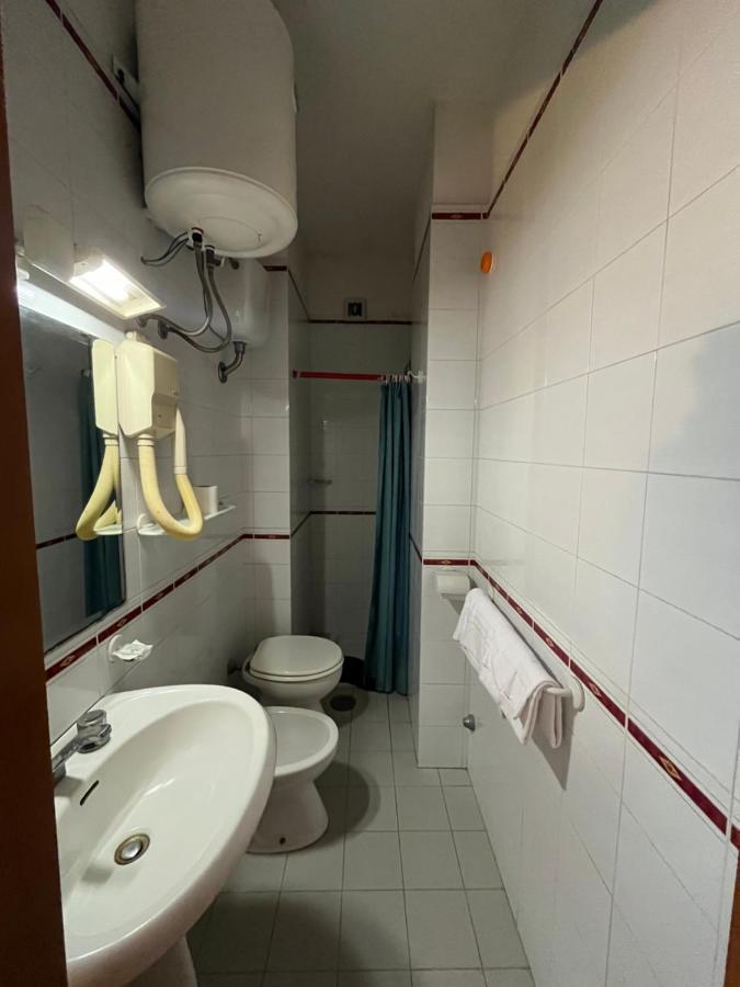 Hotel L'Approdo Бриндизи Экстерьер фото