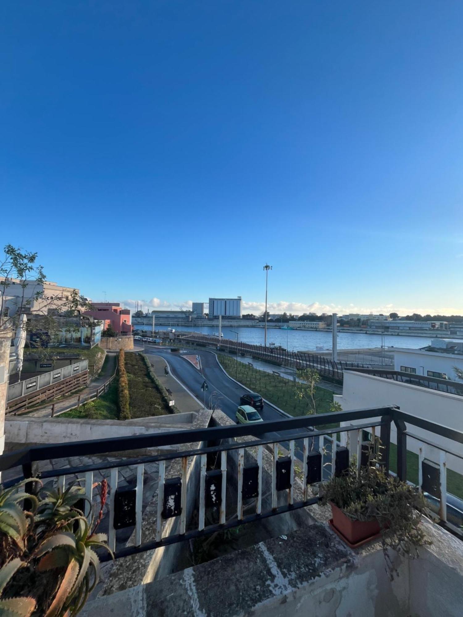 Hotel L'Approdo Бриндизи Экстерьер фото