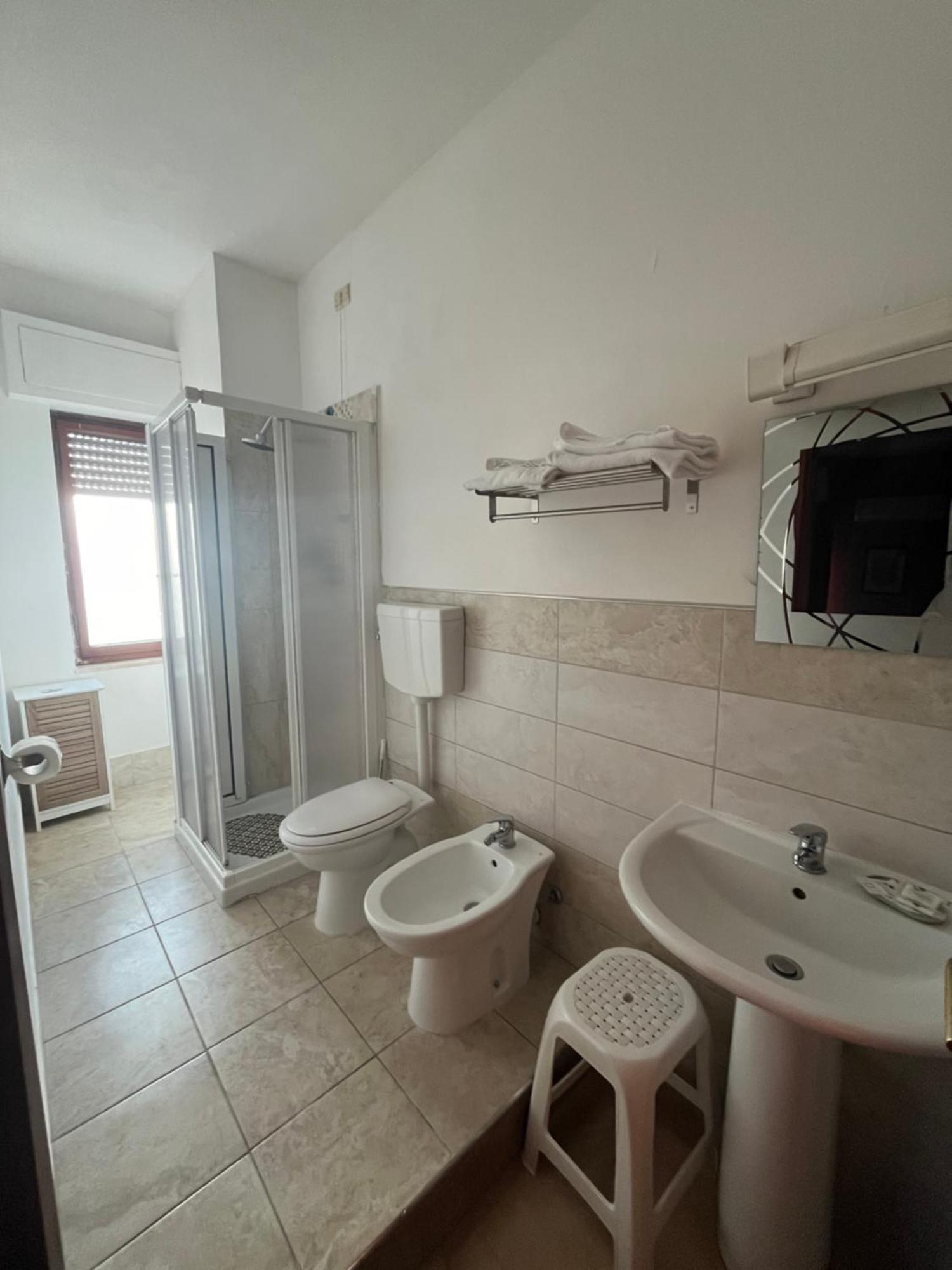 Hotel L'Approdo Бриндизи Экстерьер фото